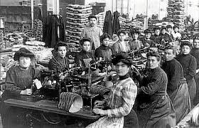 Les hirondelles, ouvrières de l'industrie sandalière à Mauléon